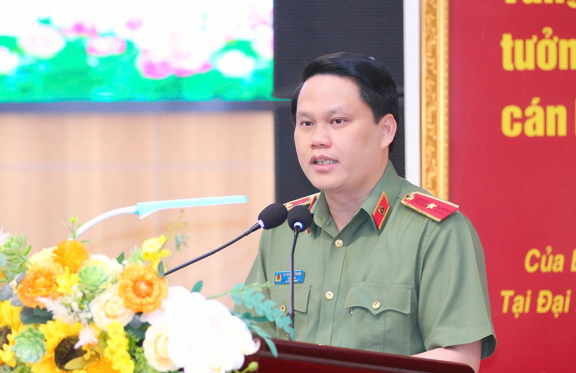 Đồng chí Thiếu tướng Bùi Quang Thanh, Giám đốc Công an tỉnh phát động phong trào thi đua đặc biệt