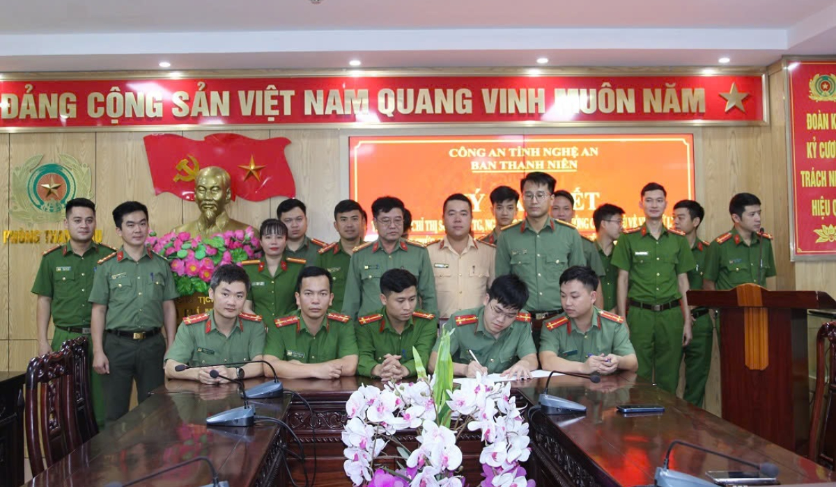 Ký cam kết thực hiện Chỉ thị số 35 của Thủ tướng Chính phủ