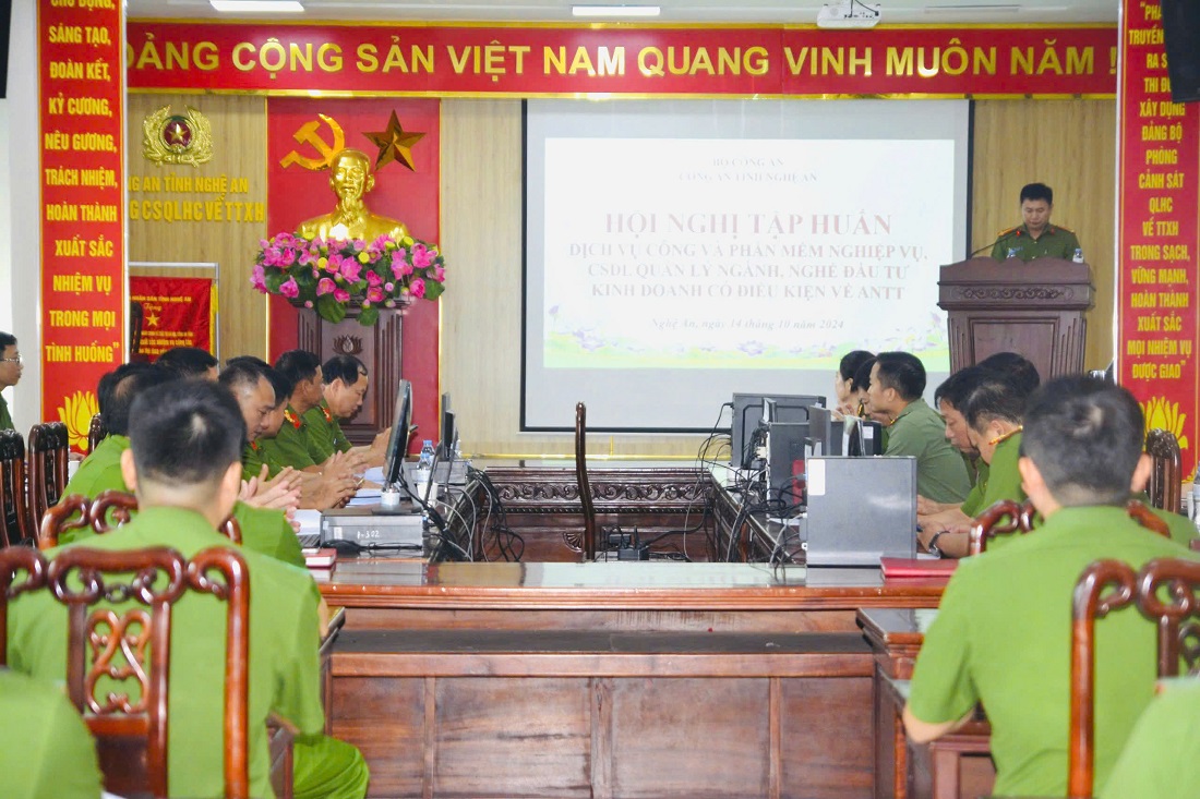 Toàn cảnh Hội nghị