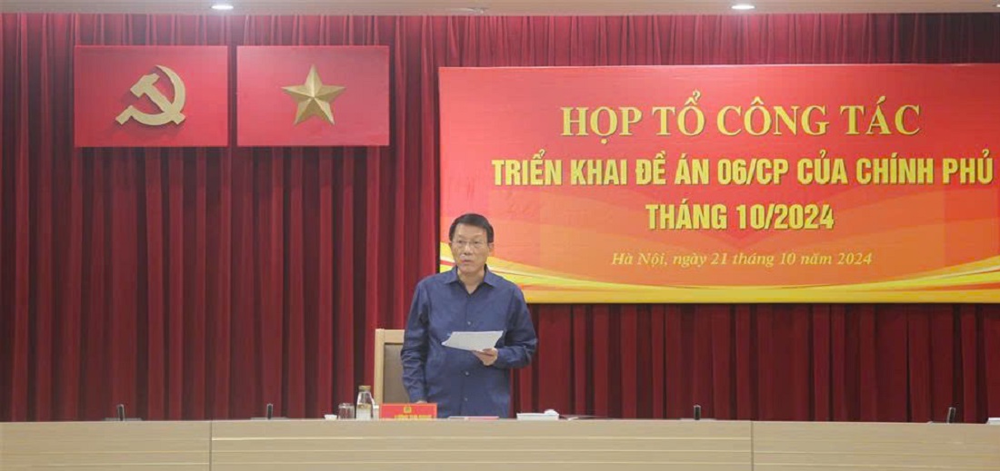 Đại tướng Lương Tam Quang, Bộ trưởng Bộ Công an, chủ trì cuộc họp (Ảnh: Cổng TTĐT Bộ Công an)