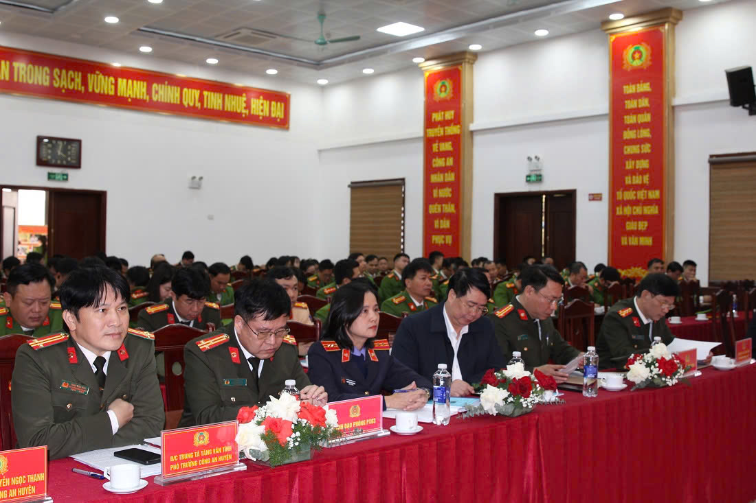 Các đại biểu tham dự Hội nghị