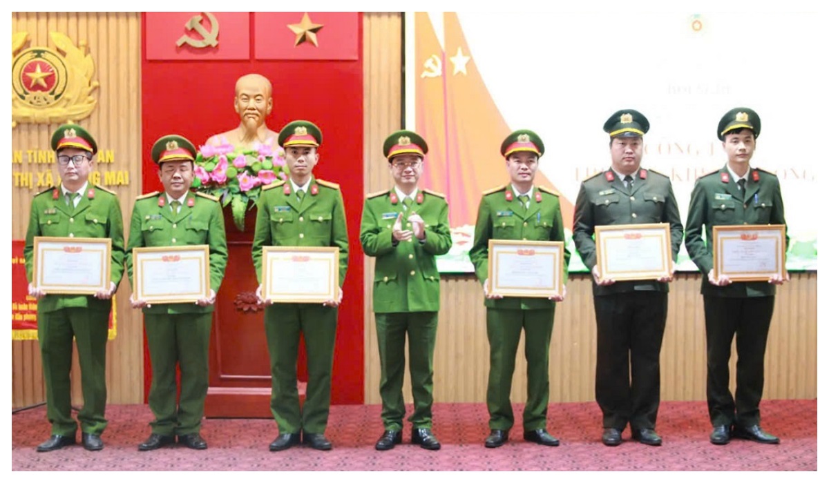 Công an thị xã Hoàng Mai triển khai chương trình công tác năm 2025