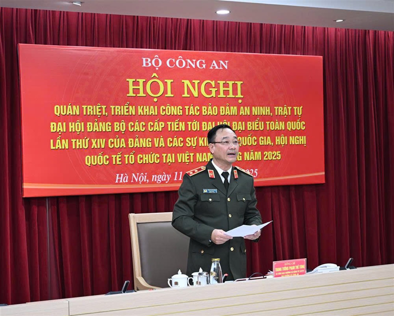 Đồng chí Trung tướng Phạm Thế Tùng, Thứ trưởng Bộ Công an phát biểu tại Hội nghị (Ảnh: Cổng thông tin điện tử Bộ Công an)
