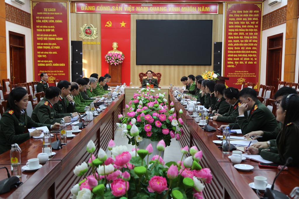 Toàn cảnh buổi làm việc