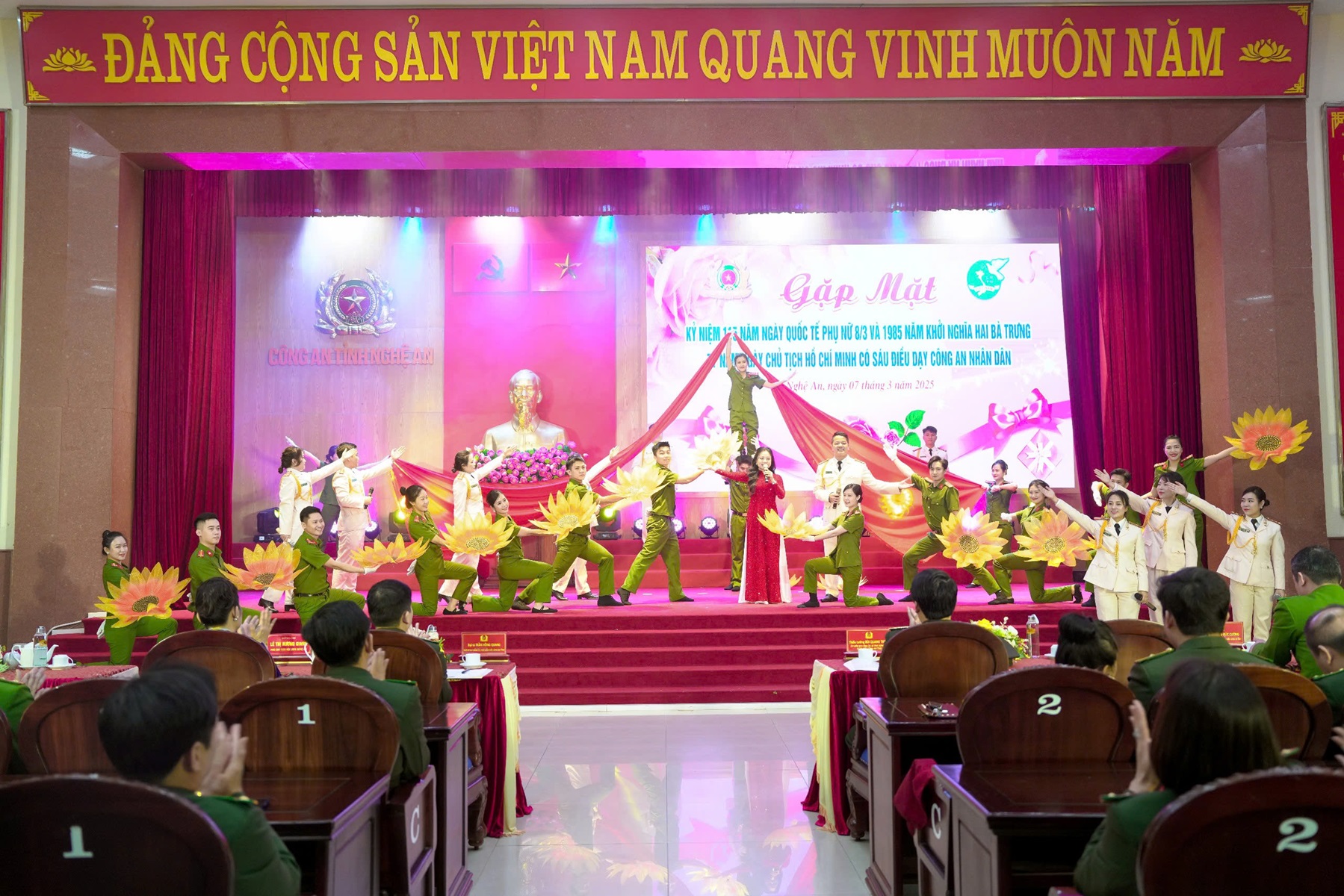 Toàn cảnh buổi lễ