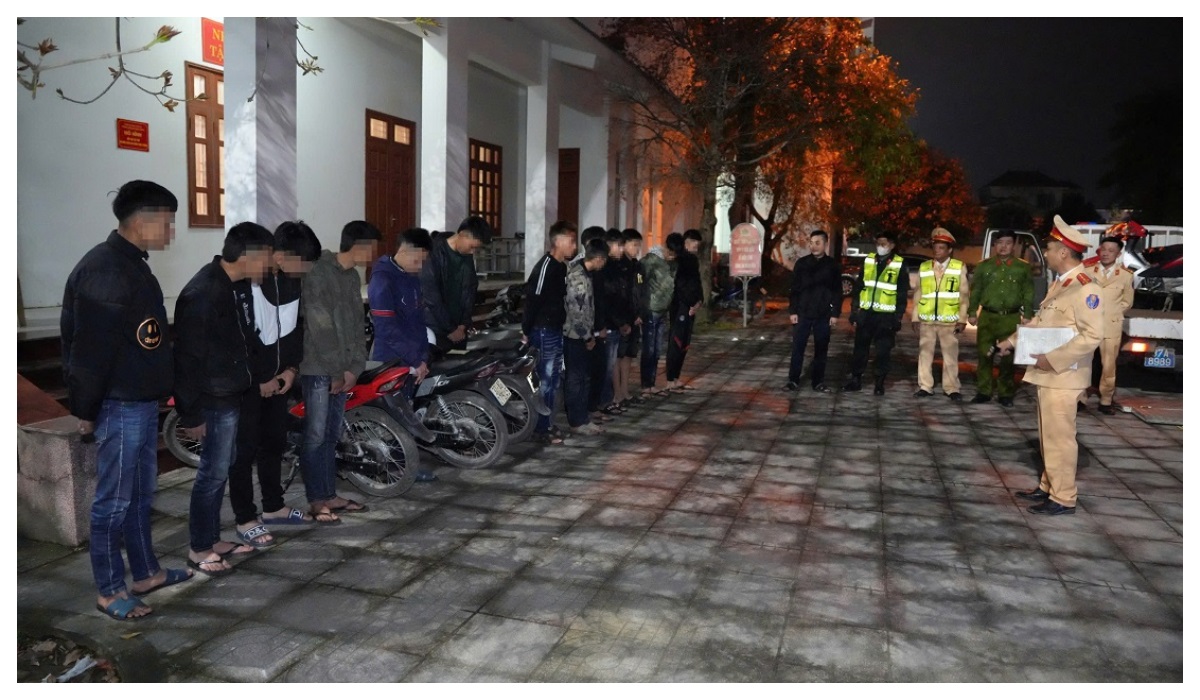 Kịp thời ngăn chặn nhóm thanh niên tụ tập đua xe trái phép, có biểu hiện gây rối trật tự công cộng