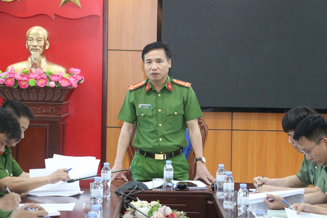 Đồng chí Đại tá Nguyễn Duy Thanh, Phó Giám đốc Công an tỉnh phát biểu kết luận tại buổi làm việc