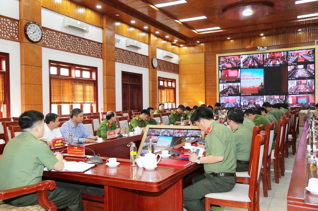 Tại điểm cầu Công an tỉnh Nghệ An