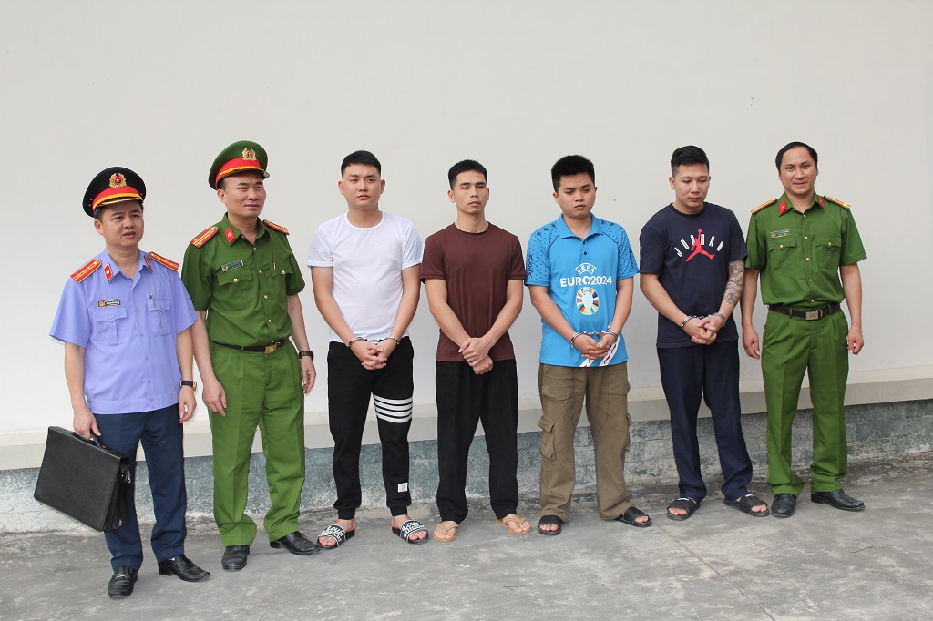 04 đối tượng tại Cơ quan Công an