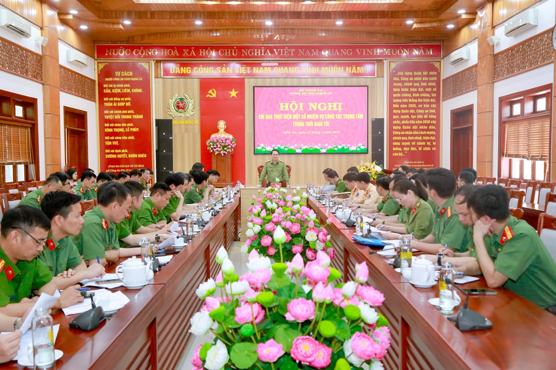 Toàn cảnh hội nghị