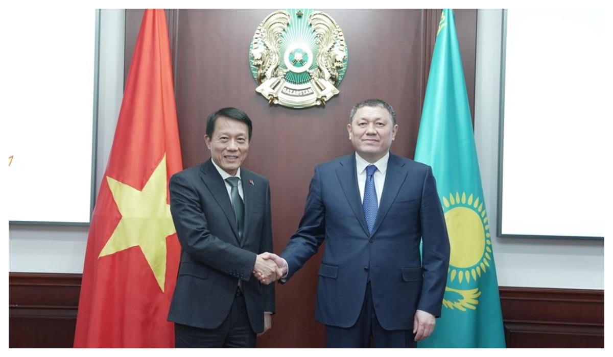 Hội đàm cấp cao giữa Bộ Công an Việt Nam và Bộ Nội vụ Kazakhstan