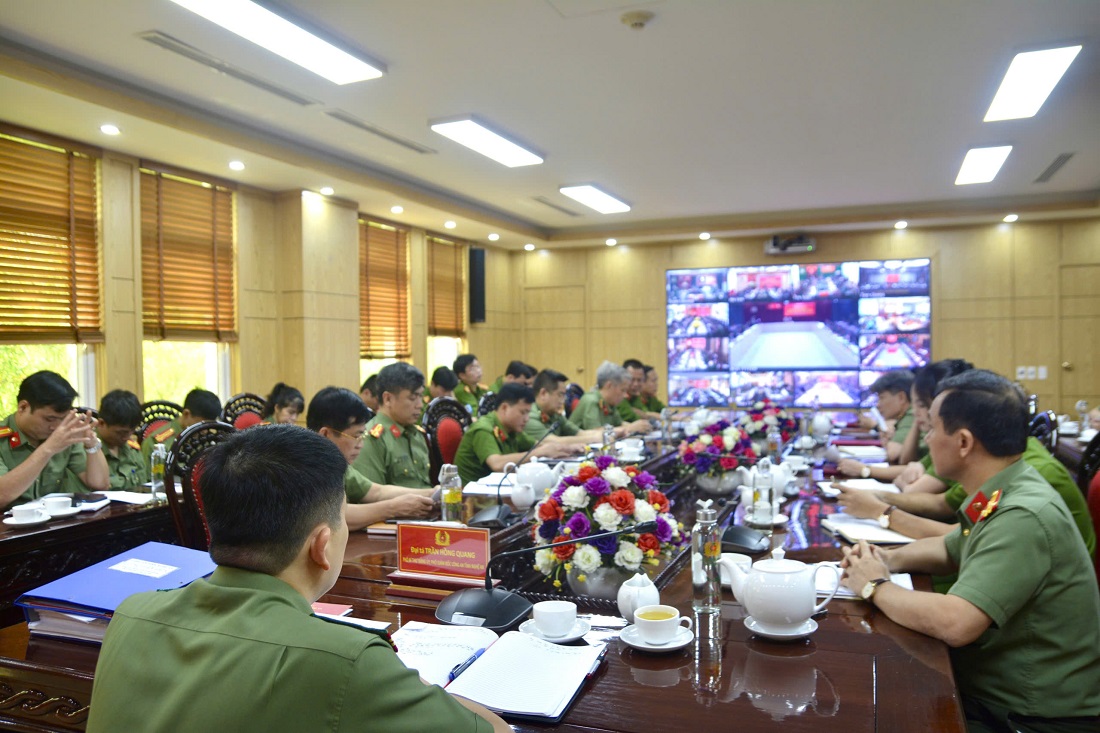 Tại điểm cầu Công an tỉnh Nghệ An