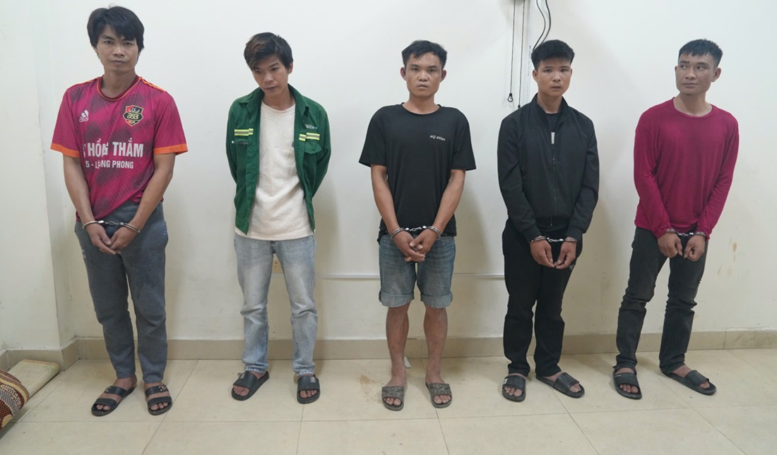 Công an Nghệ An bắt nhóm đối tượng chuyên cướp giật tài sản người đi đường