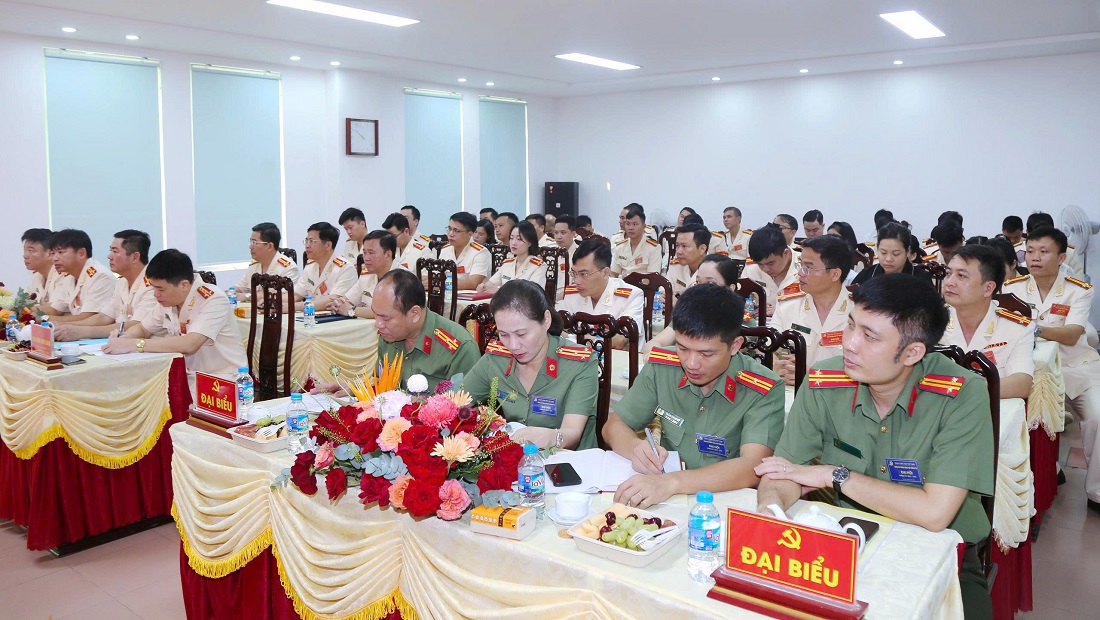 Các đại biểu tham dự Đại hội