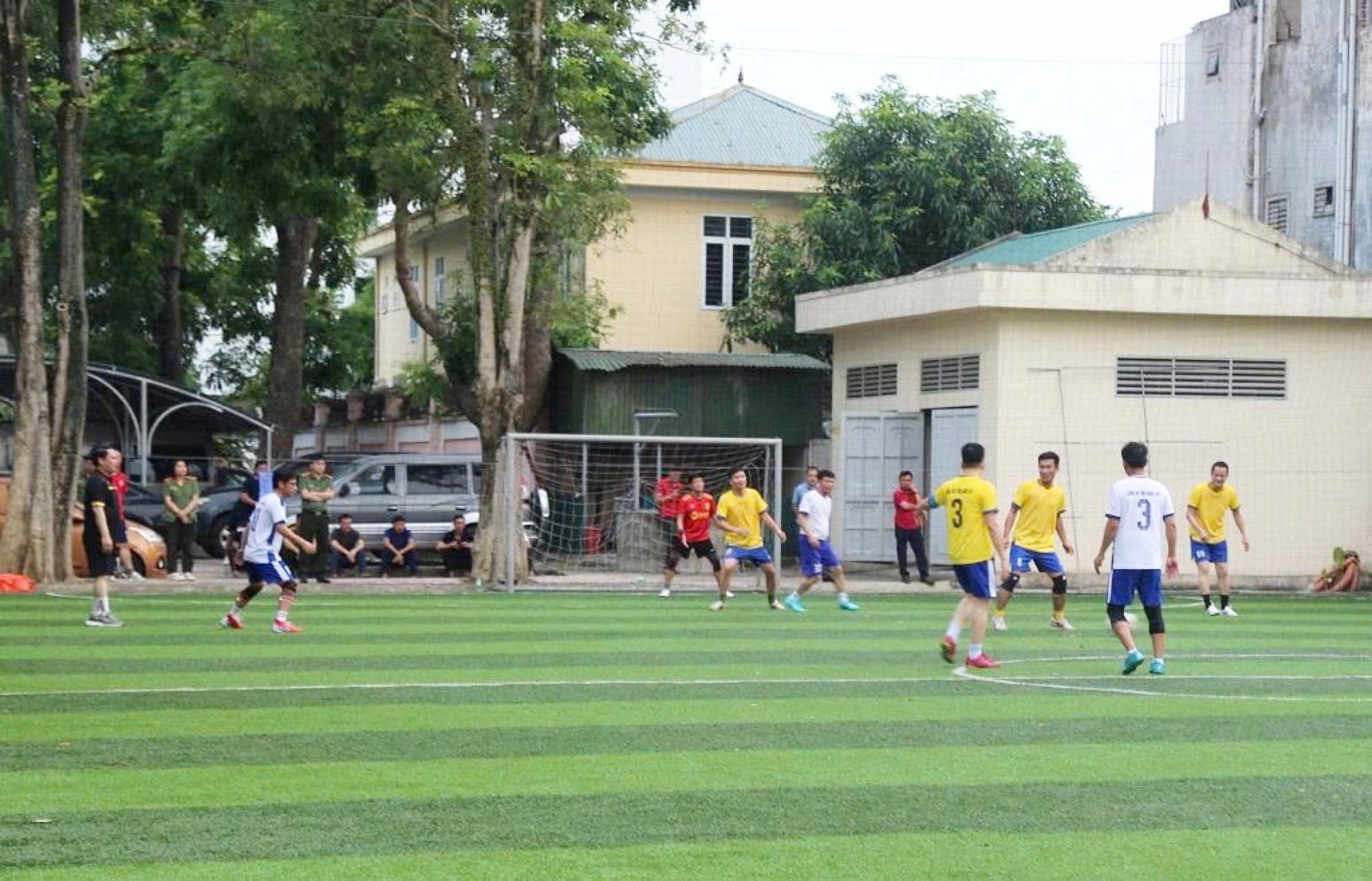 Trận đấu diễn ra gay cấn, kịch tính với nhiều pha bóng đẹp