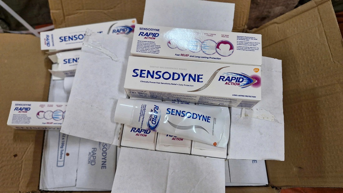 Kem đánh răng nhãn hiệu Sensodyne do các đối tượng vận chuyển, buôn bán