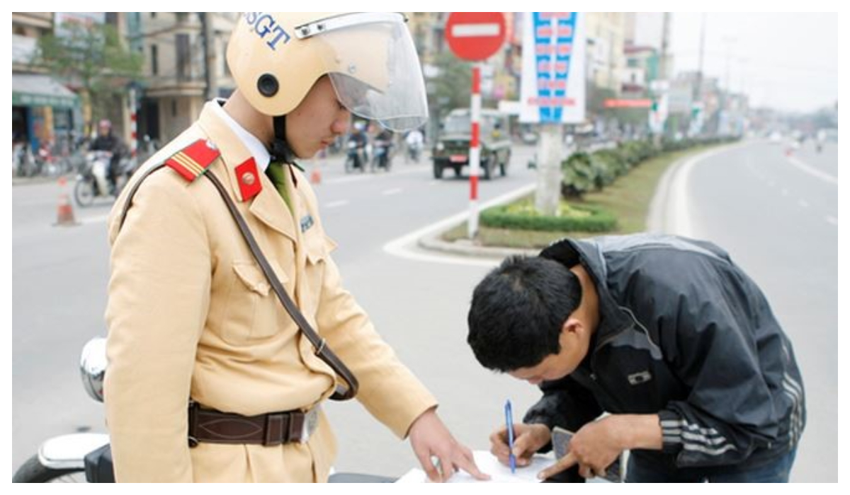 Quy định về các biểu mẫu sử dụng để xử phạt vi phạm hành chính thuộc thẩm quyền của Công an nhân dân