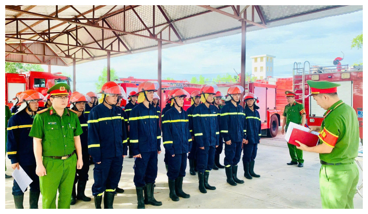 Kiểm tra công tác thường trực, sẵn sàng chiến đấu