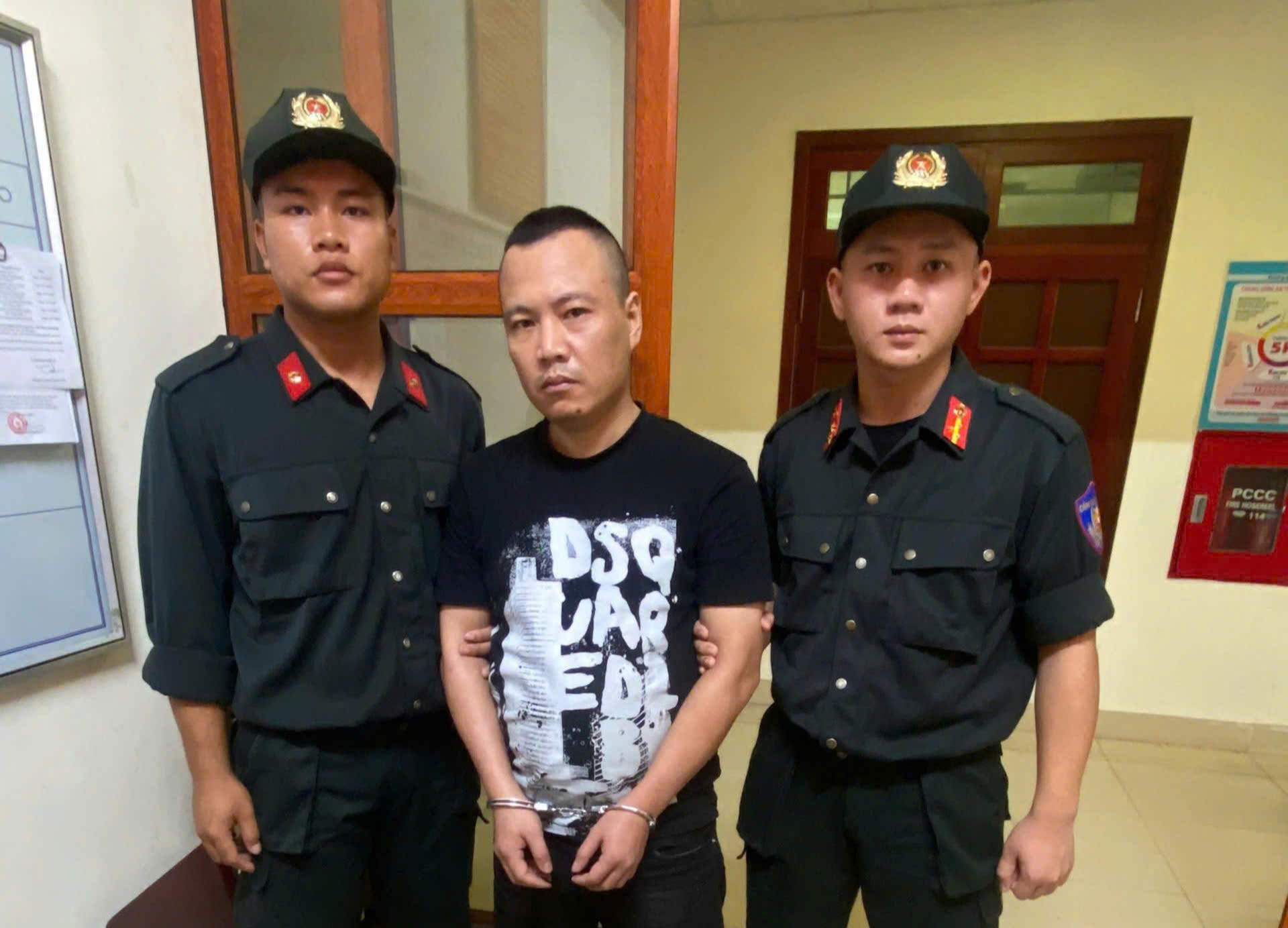 Đối tượng Cao Tiến Cường tại cơ quan Công an