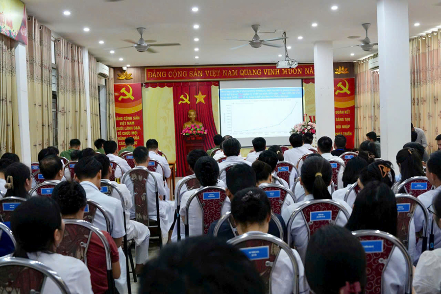 Toàn cảnh buổi tập huấn