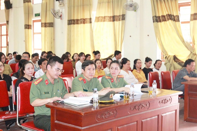   Các đại biểu tham dự Hội nghị