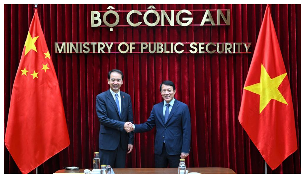 Bộ trưởng Lương Tam Quang tiếp Đại sứ Trung Quốc