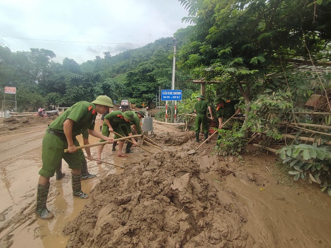 Nỗ lực tiếp cận địa bàn, hỗ trợ tối đa người dân tại các địa phương xa nhất tỉnh
