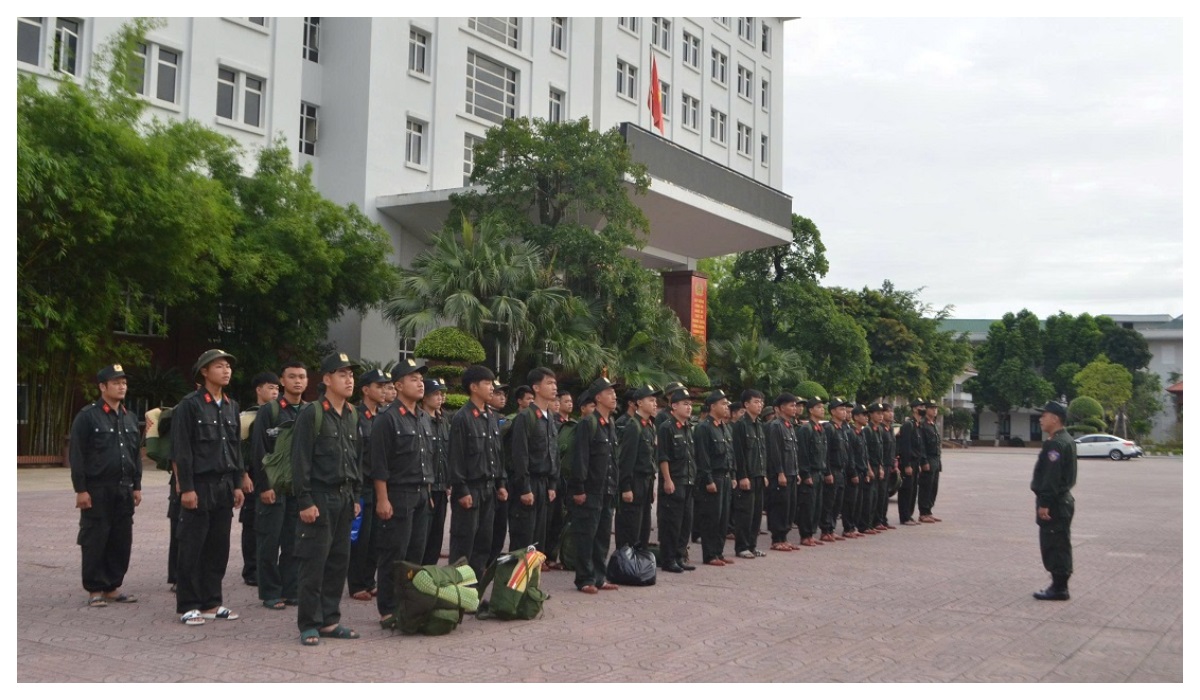 Công an Nghệ An tiếp tục tăng cường cán bộ, chiến sĩ hỗ trợ Nhân dân khắc phục hậu quả bão số 3
