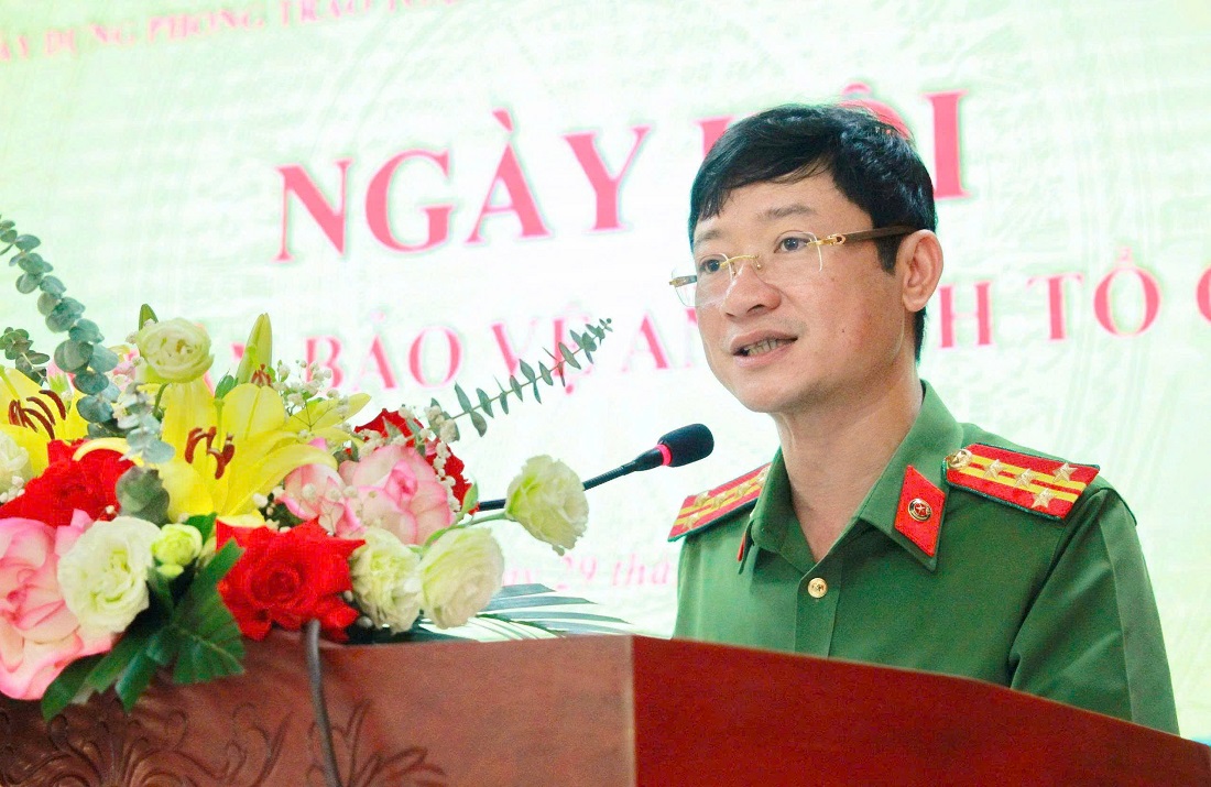 Đại tá Trần Ngọc Tuấn, Phó Giám đốc Công an tỉnh phát biểu tại Ngày hội