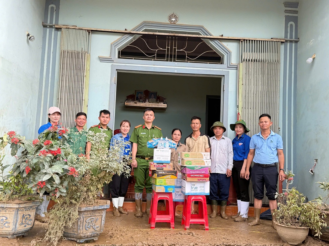 Công an xã Nghĩa Lâm kêu gọi quyên góp ủng hộ các hộ dân bị ảnh hưởng tại xã Nhân Hoà (thuộc huyện Anh Sơn cũ) và xã Con Cuông (thuộc huyện Con Cuông cũ) 