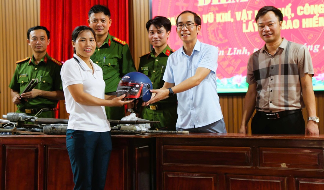 Cách làm hay của xã Thần Lĩnh trong vận động thu hồi vũ khí, vật liệu nổ