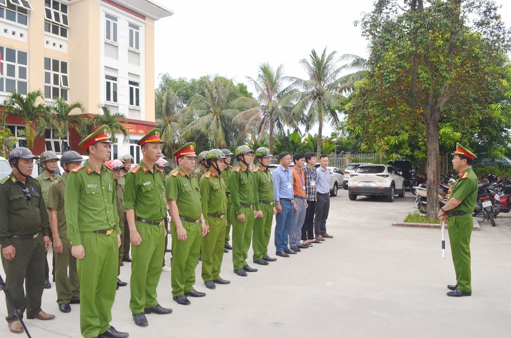 Tăng cường bảo đảm trật tự an toàn giao thông tại phố biển Cửa Lò