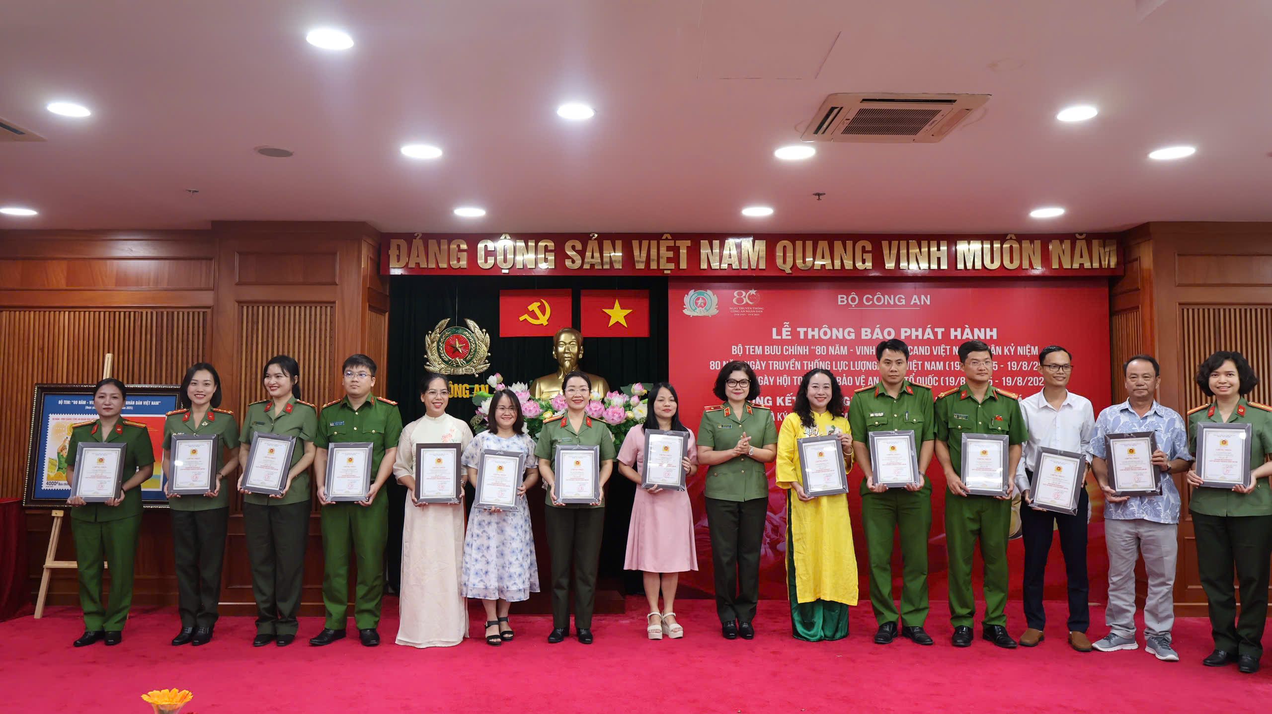 Công an Nghệ An xuất sắc đạt 02 giải A Cuộc vận động sáng tác truyện ngắn và ký về lực lượng Công an