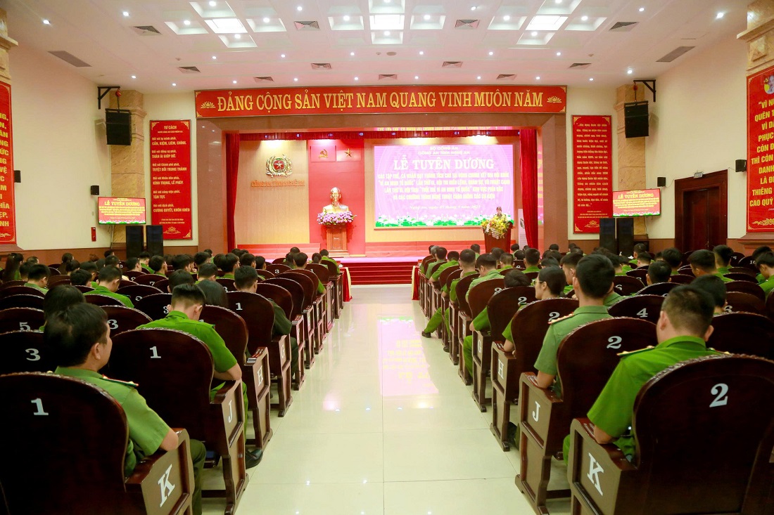 Toàn cảnh buổi lễ