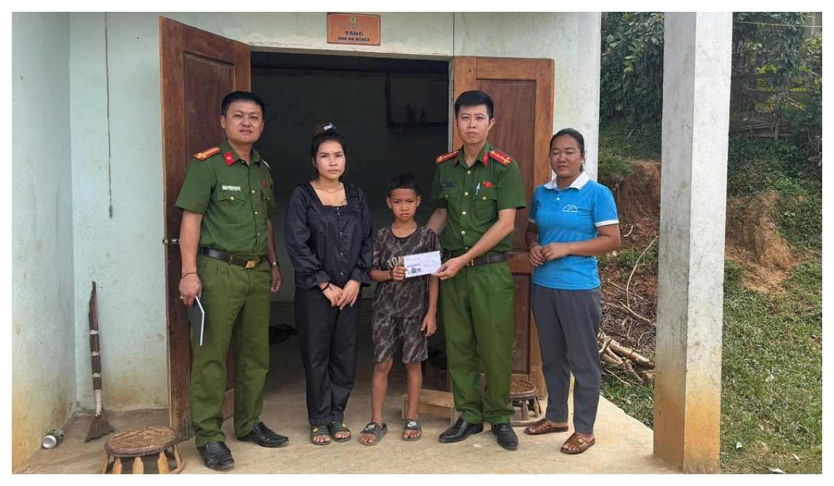 Tiếp sức đến trường 