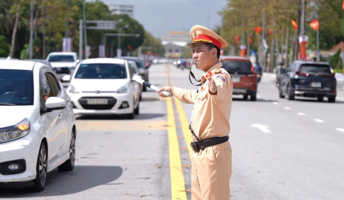 Thông báo cấm đường phục vụ chương trình Kỷ niệm 995 năm danh xưng Nghệ An, 95 năm Xô viết Nghệ Tĩnh