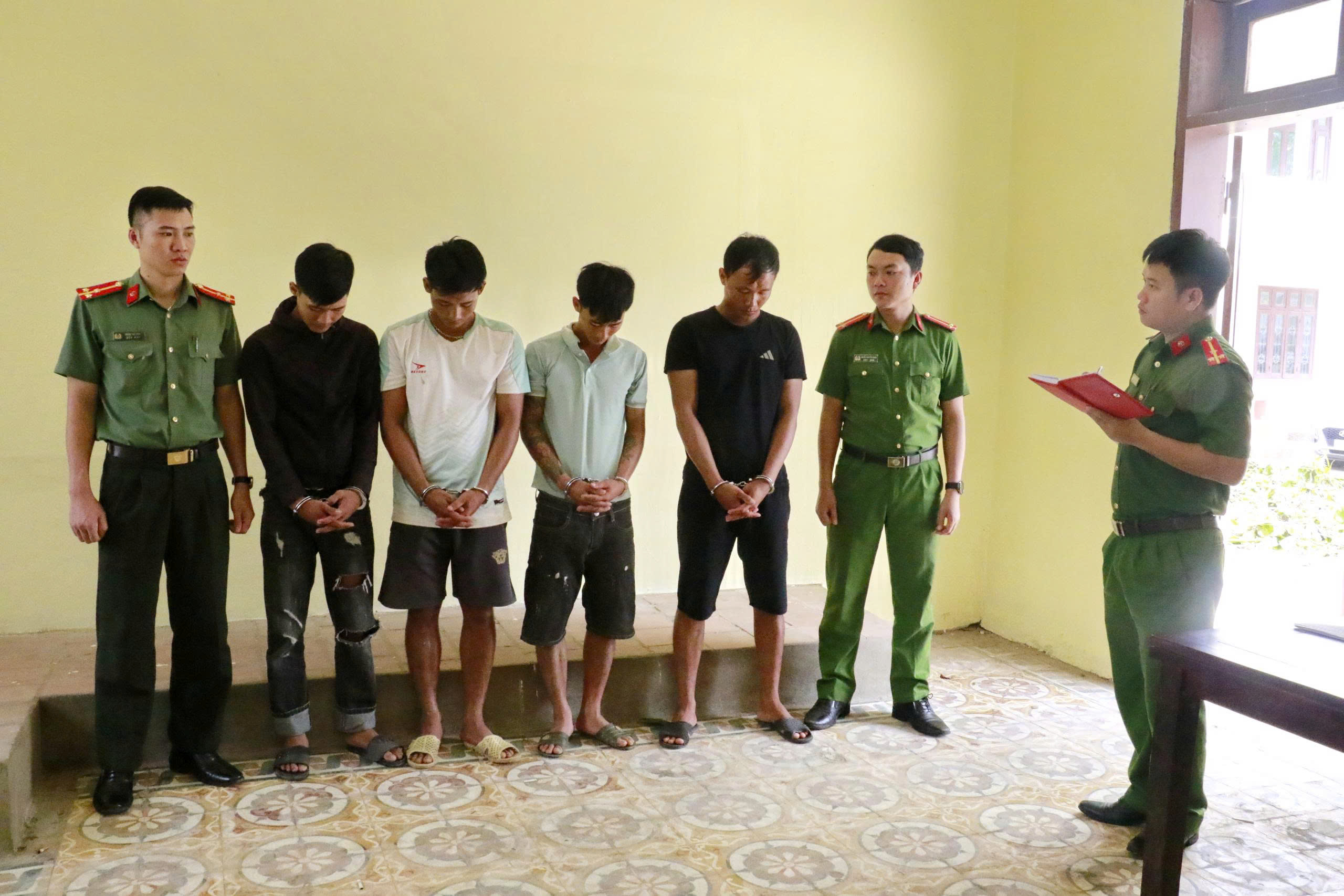 Các đối tượng bị Cơ quan Công an bắt giữ