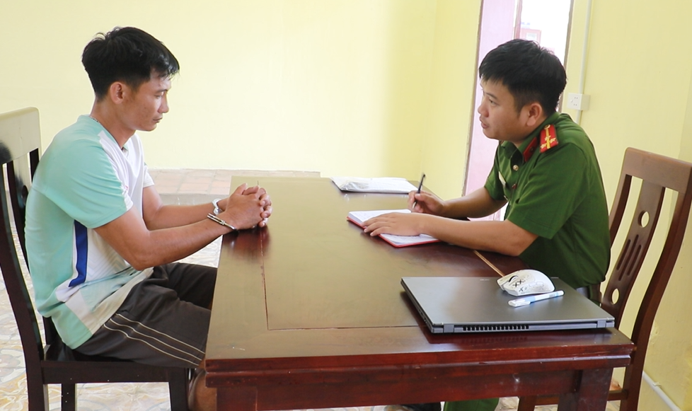 Cơ quan Công an lấy lời khai Nguyễn Viết Phương