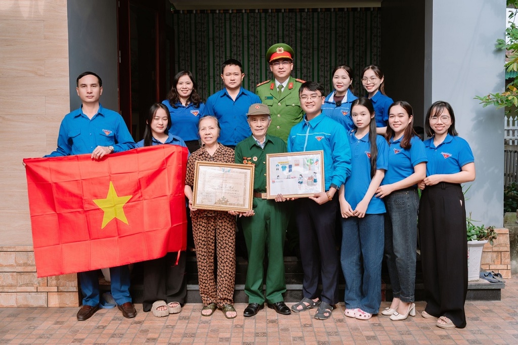 Tổ chức gặp gỡ nhân chứng lịch sử trong kháng chiến chống Mỹ cứu nước