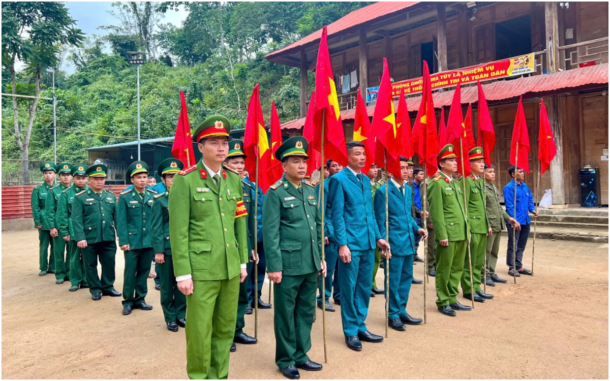Công an xã Nhôn Mai tổ chức Lễ ra quân đợt cao điểm bảo đảm ANTT