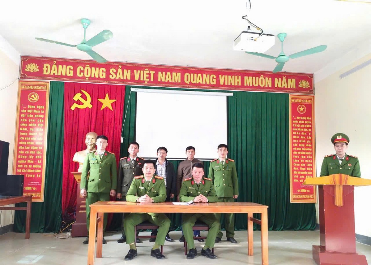 Ký giao ước thi đua