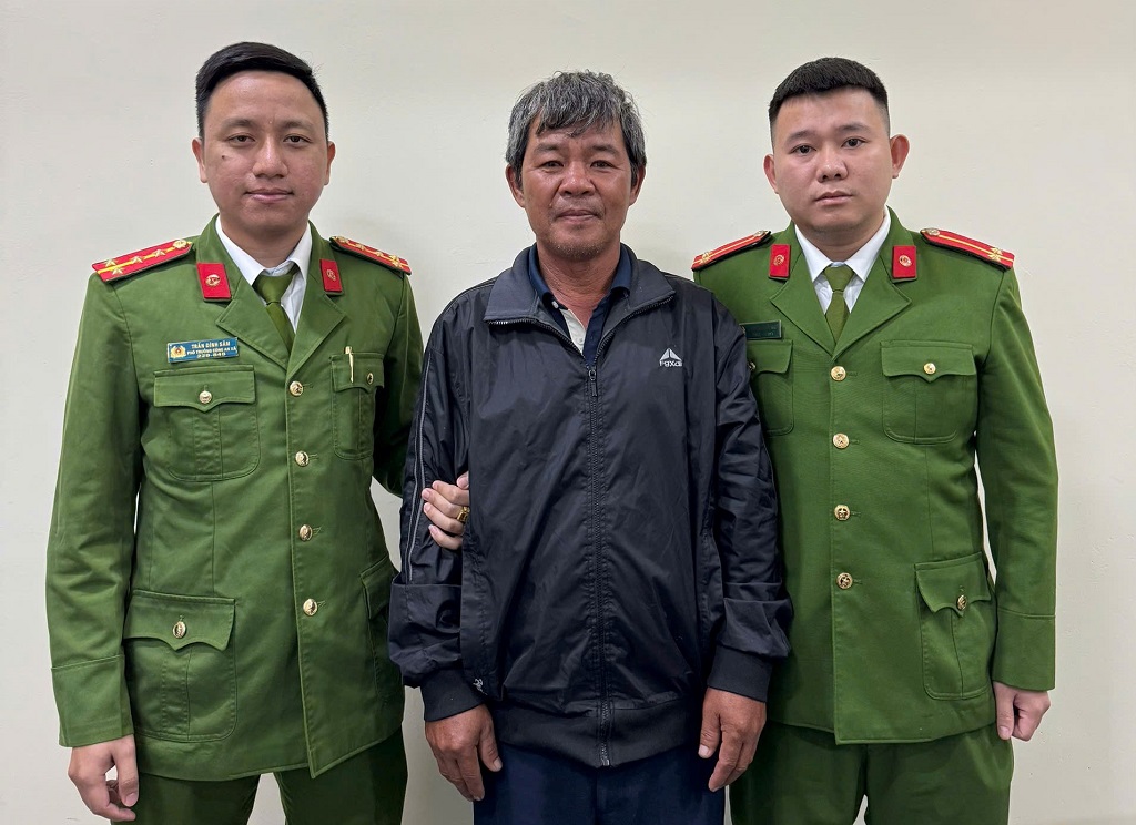 Công an xã Châu Bình và Phòng Cảnh sát kinh tế bắt giữ thành công đối tượng trốn truy nã 28 năm