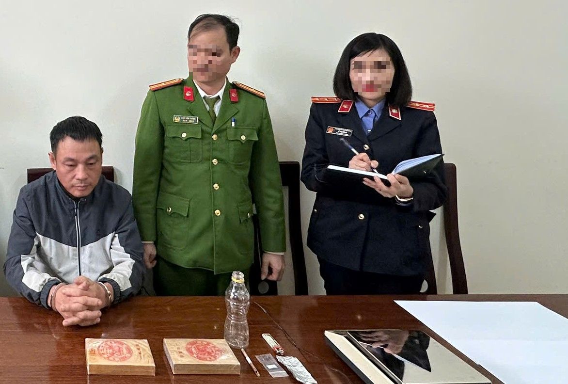 Đối tượng Trần Văn Thục và số ma túy bị thu giữ