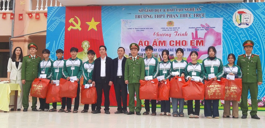 Công an xã Vân Tụ tổ chức Chương trình 