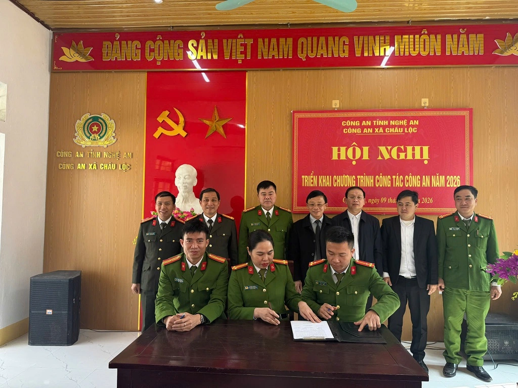 Ký kết giao ước thi đua
