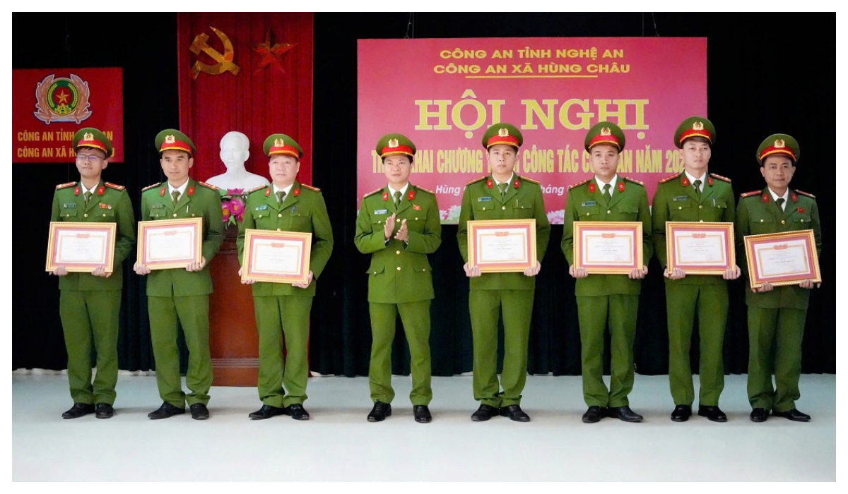 Đổi mới tư duy trong bảo đảm an ninh trật tự và xây dựng lực lượng phù hợp với giai đoạn phát triển mới