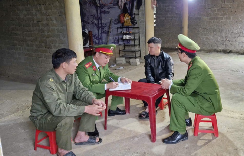 Công an xã Sơn Lâm rà soát, quản lý người nghiện, người sử dụng trái phép chất ma túy