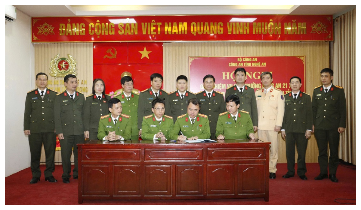 Công an xã đoàn kết, cộng sự, quyết tâm hoàn thành xuất sắc nhiệm vụ được giao