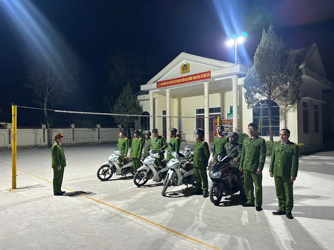 Công an xã Kim Liên ra quân bảo đảm ANTT Đại hội Đảng 