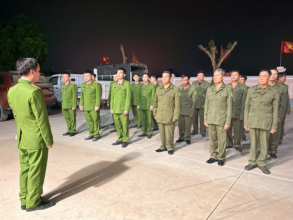 Công an xã Nhân Hòa tăng cường tuần tra vũ trang ban đêm